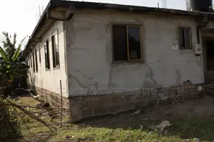 5bdrm House in Dodowa for sale