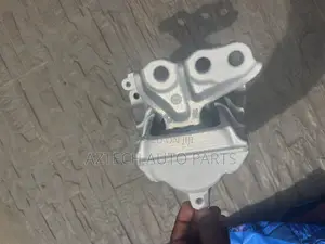 Honda Civic 2016-2021 Engine Seat