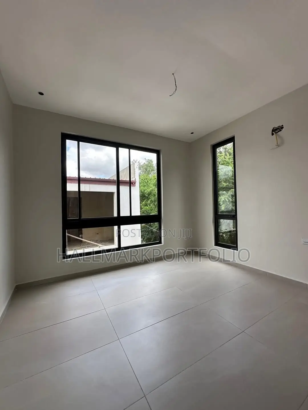 5bdrm House in East Legon for sale