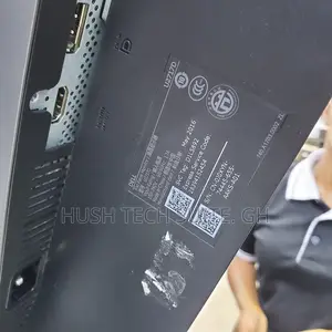 Dell 27” QHD Wide 1440p Ultrasharp Ips Monitor