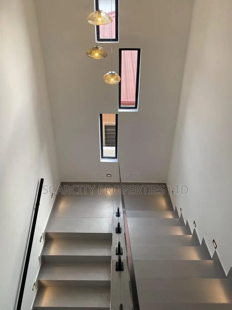 4bdrm House in Oyarifa for sale