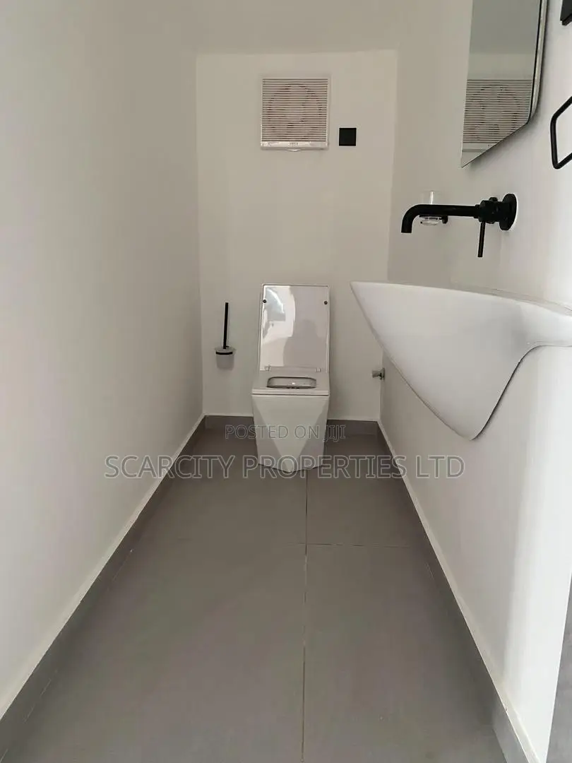 4bdrm House in Oyarifa for sale