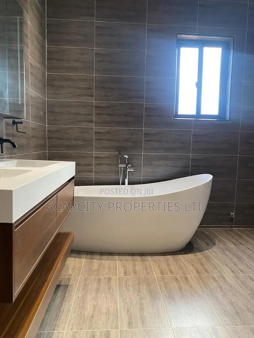 4bdrm House in Oyarifa for sale
