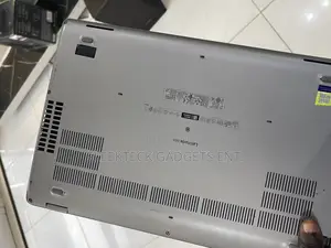 Laptop Dell Latitude 5511 16GB Intel Core i7 SSD 512GB