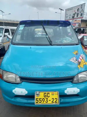 Toyota HiAce 2006 Green