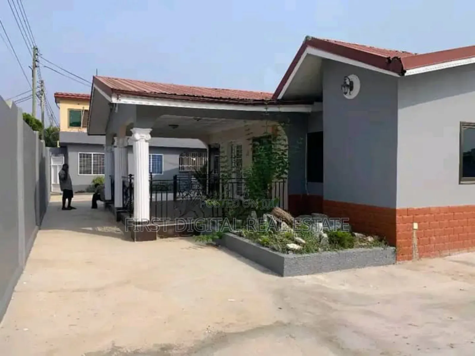 4 Bedroom for Sale at Dansoman Round About Area