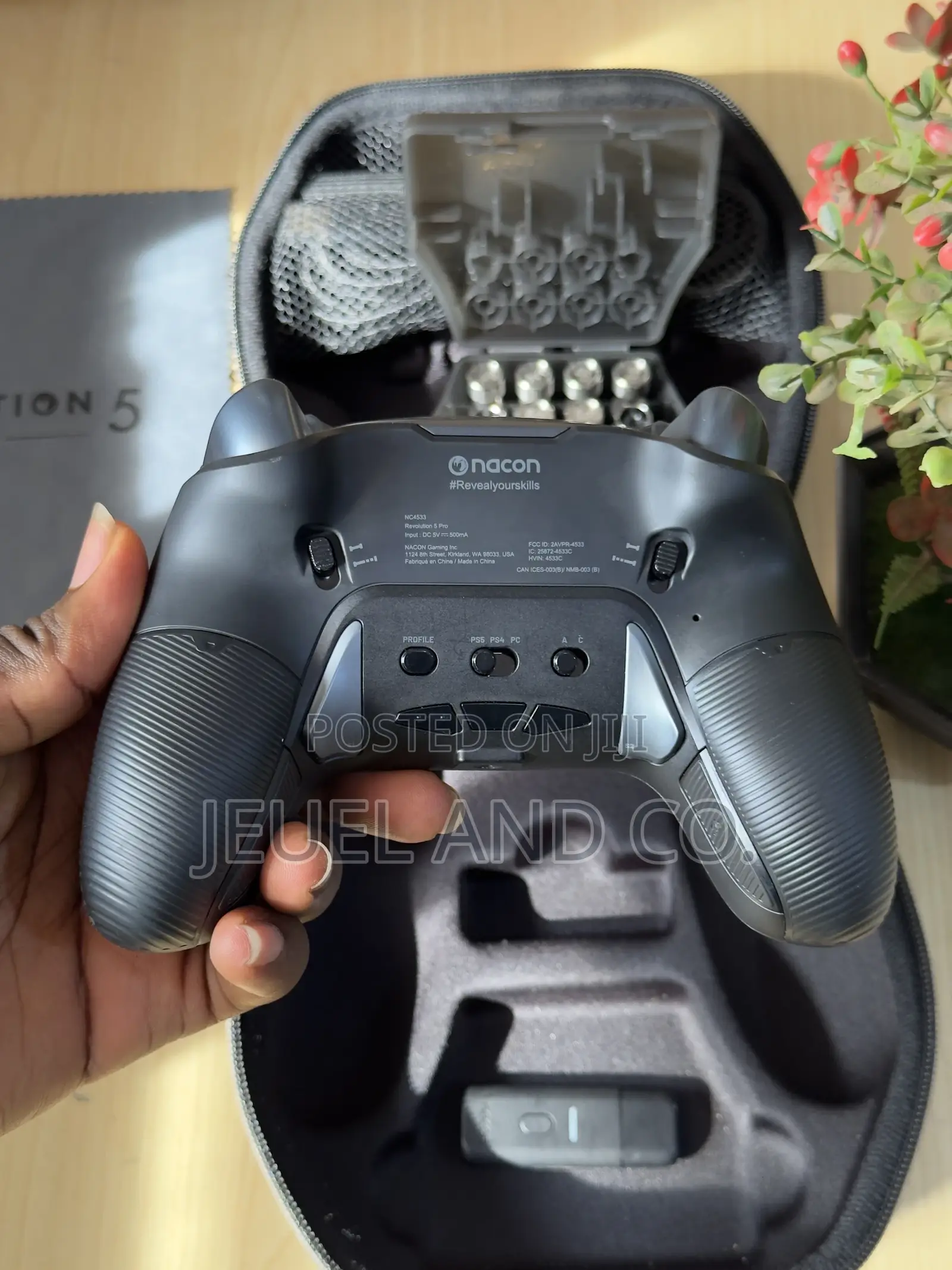 Nacon Revolution Pro 5 (Official Licensed Playstation Controller)