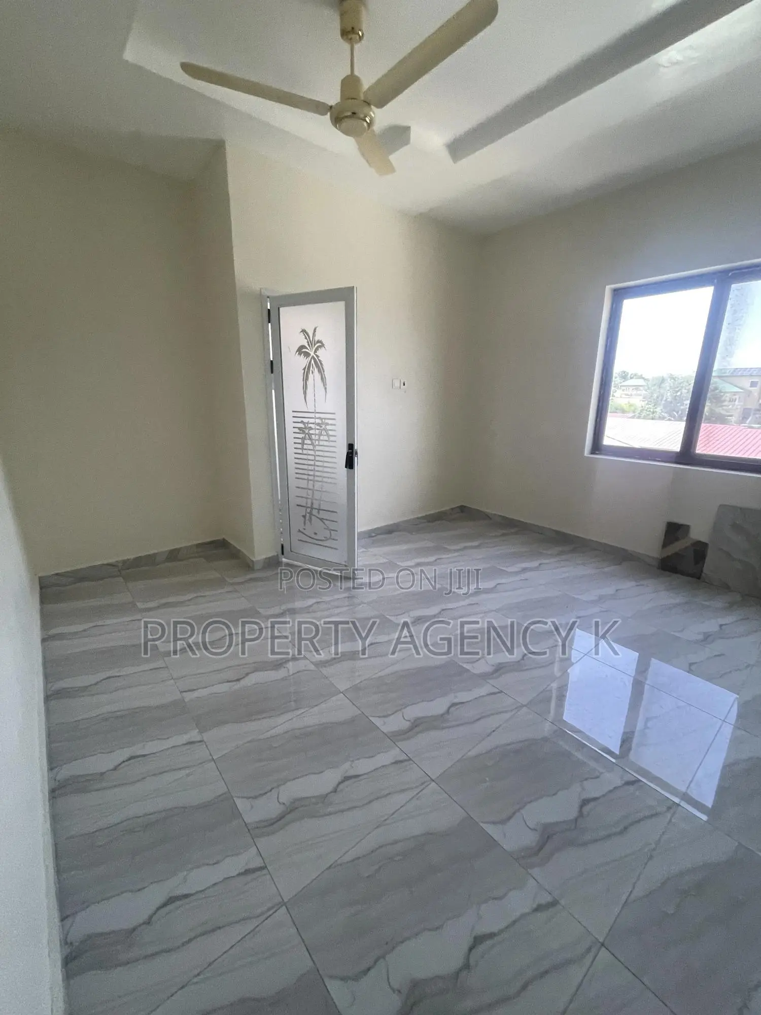 2bdrm Apartment in Kfs, West Hills Mall Area for rent