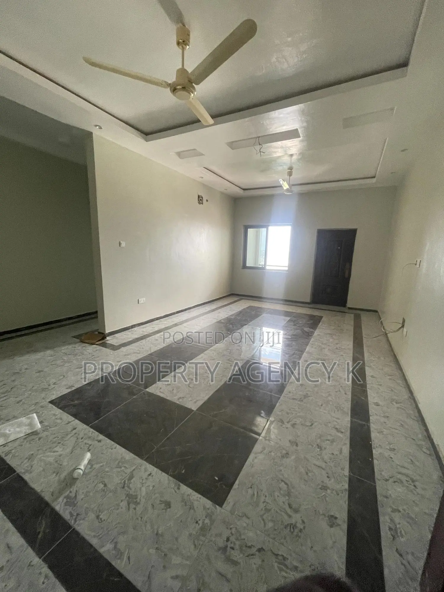 2bdrm Apartment in Kfs, West Hills Mall Area for rent