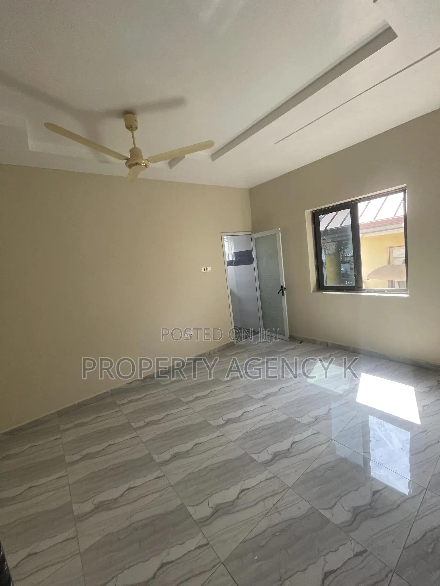 2bdrm Apartment in Kfs, West Hills Mall Area for rent