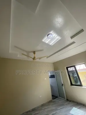 2bdrm Apartment in Kfs, West Hills Mall Area for rent