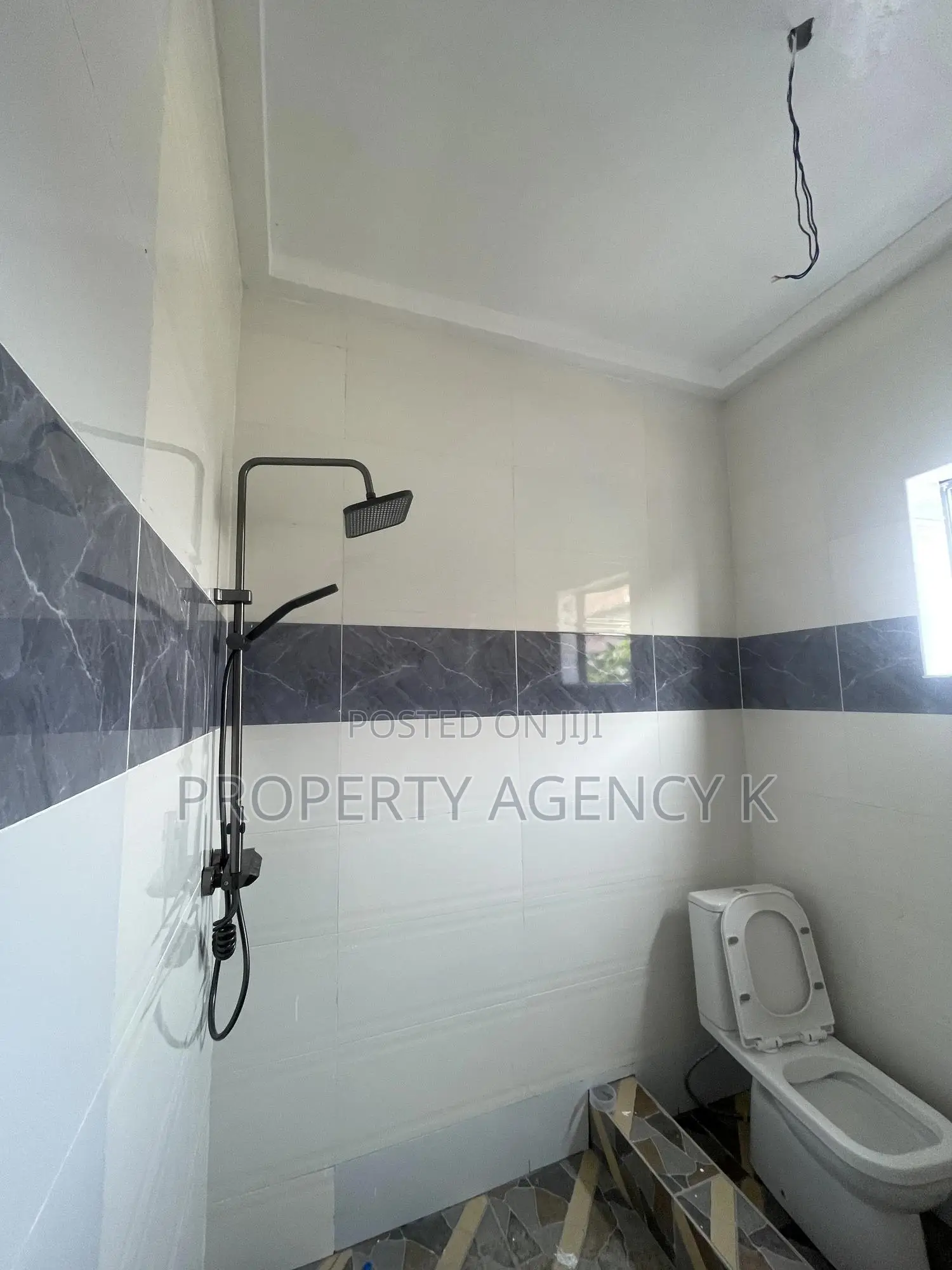 2bdrm Apartment in Kfs, West Hills Mall Area for rent