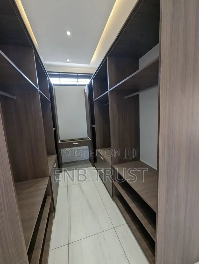 4bdrm Duplex in Tantra Hills, Unity Closed for sale