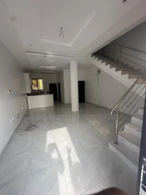 4bdrm House in Nmai Dzorn Melcom for sale