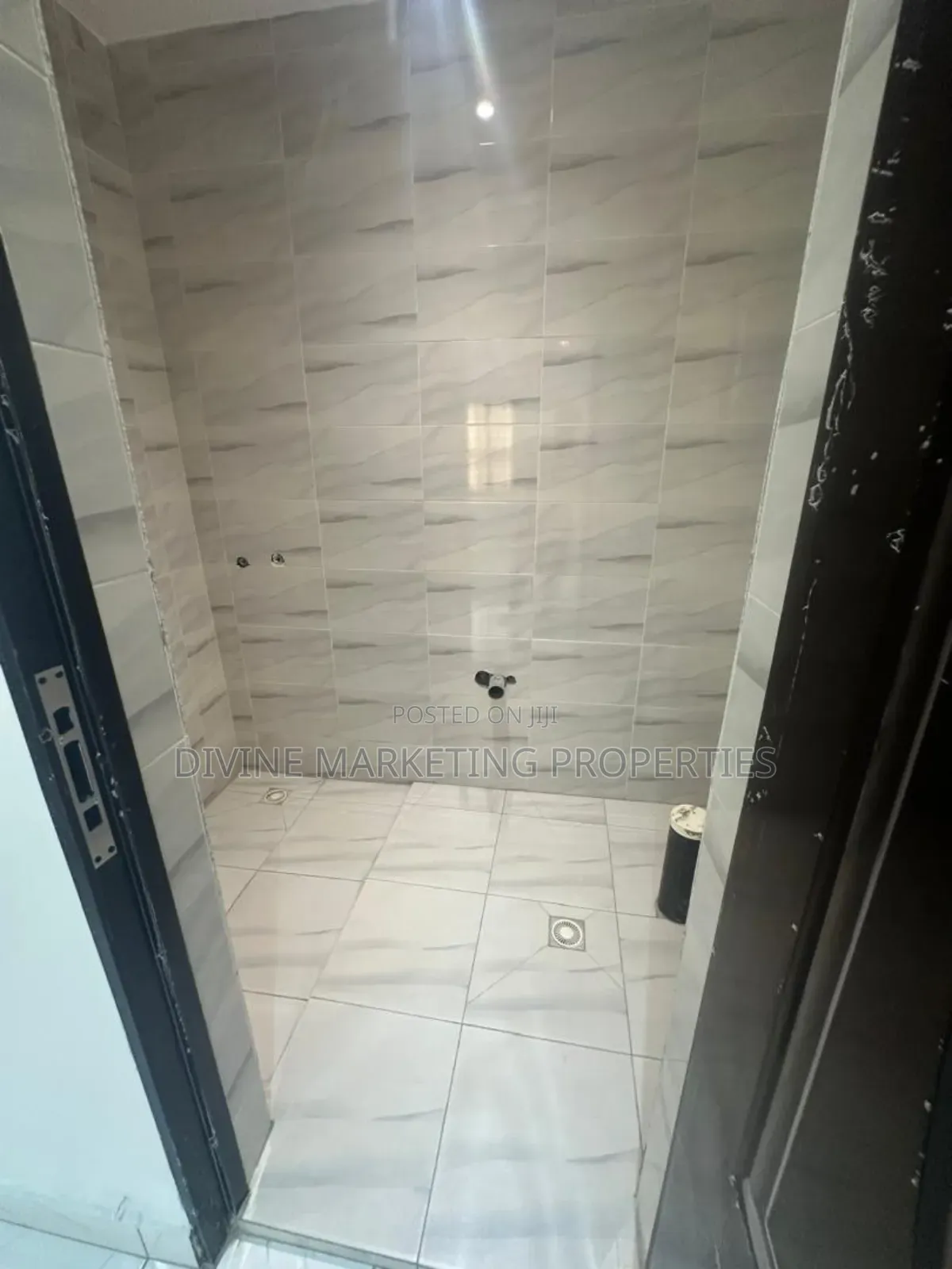 4bdrm House in Nmai Dzorn Melcom for sale