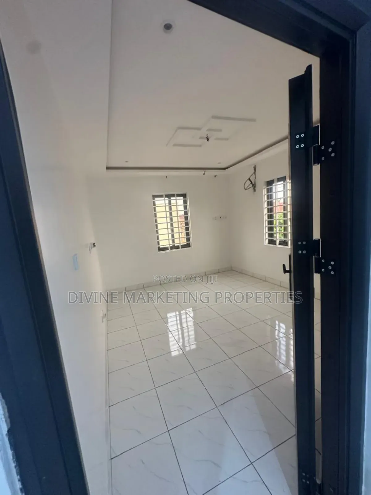 4bdrm House in Nmai Dzorn Melcom for sale