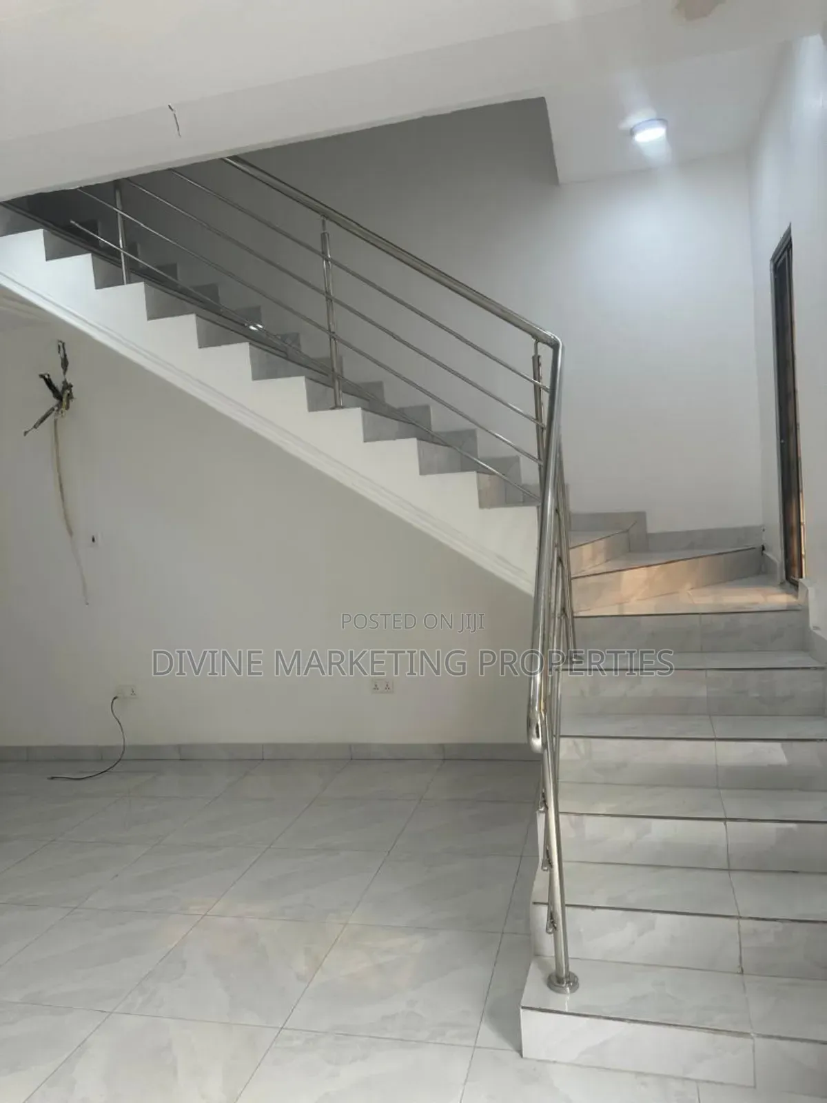 4bdrm House in Nmai Dzorn Melcom for sale