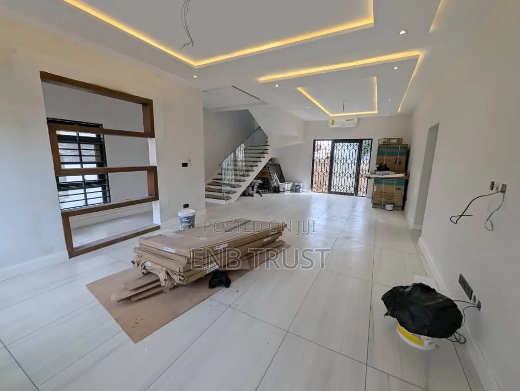 4bdrm Duplex in Tantra Hills, Unity Closed for sale