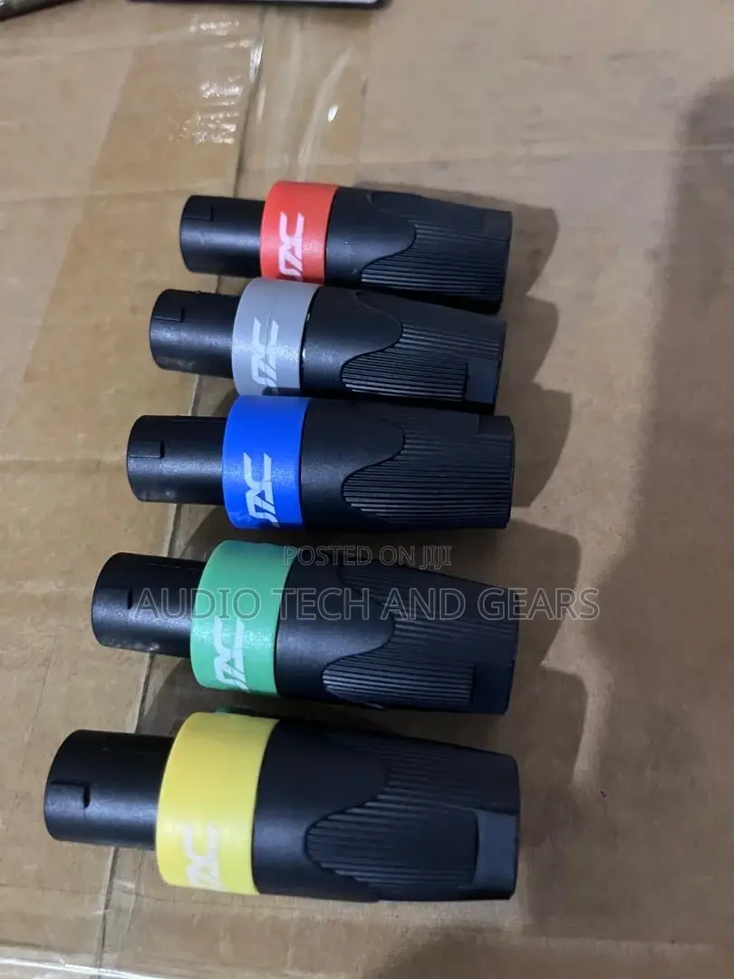 Neutrix Speakon Plugs