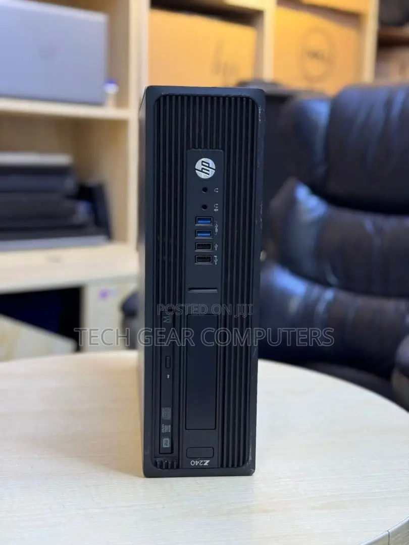 Desktop Computer HP Z240 8GB Intel Core I7 SSD 256GB