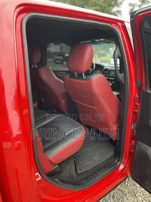 Dodge RAM 1500 5.7 Petrol AWD 2016 Red