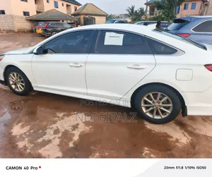 Hyundai Sonata SE 2019 White