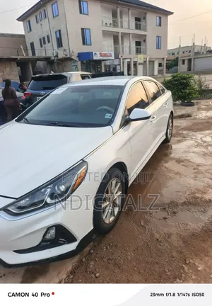Hyundai Sonata SE 2019 White