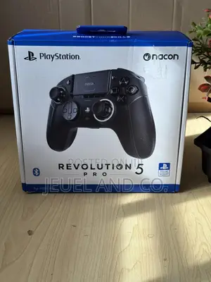 Nacon Revolution Pro 5 (Official Licensed Playstation Controller)