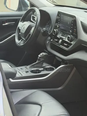 Toyota Highlander XLE AWD 2020 Blue