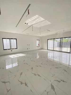 4bdrm House in Pleasantplaces, Oyarifa for sale