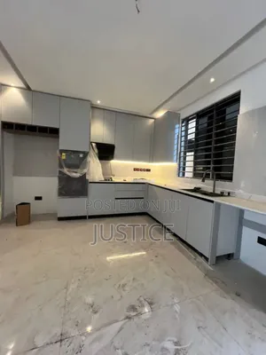 2bdrm Duplex in School Junction, East Legon for rent