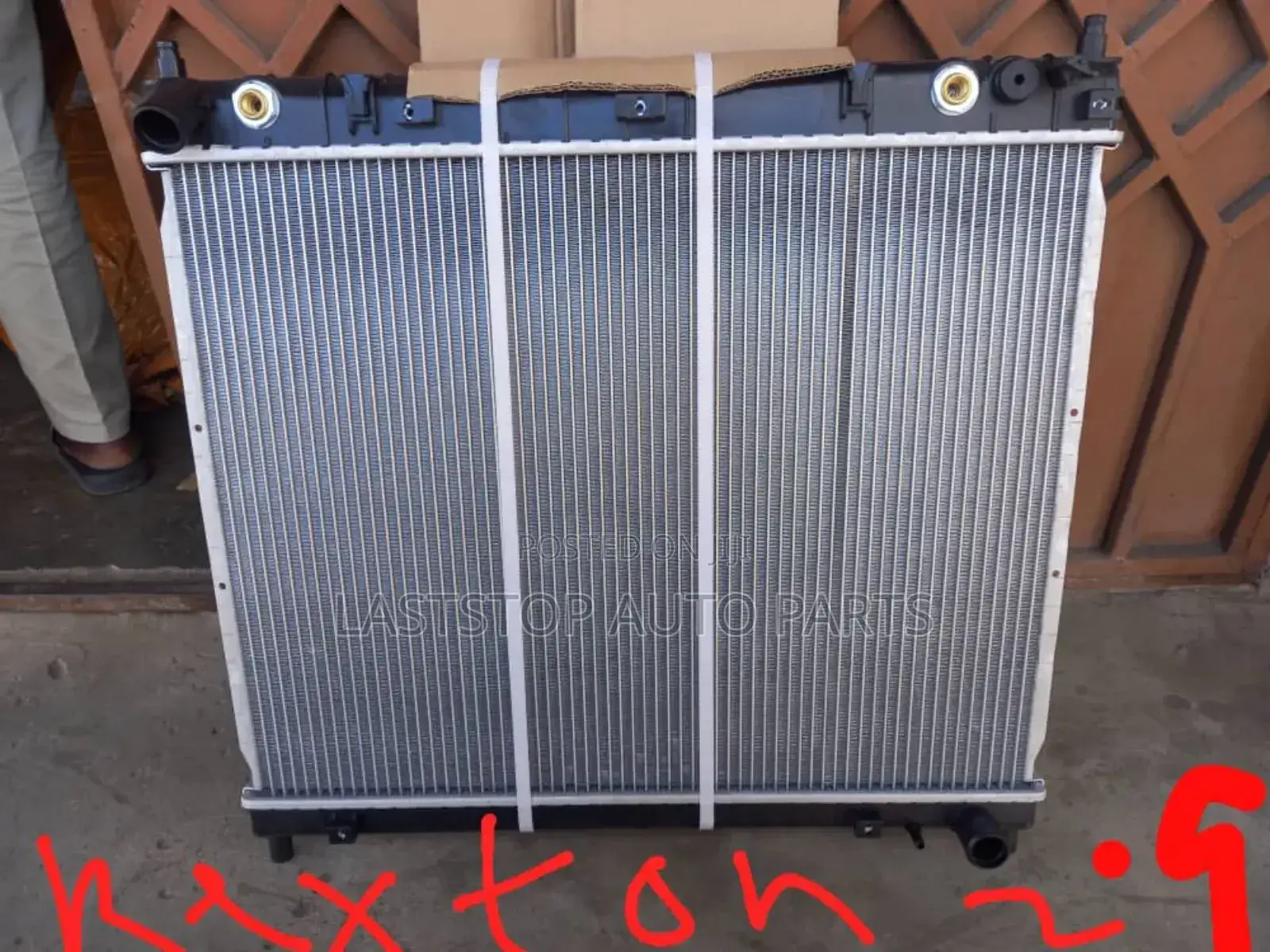 Ssangyong Rexton 2.7, 2.9 Radiator [Water Tanks] - To All Areas