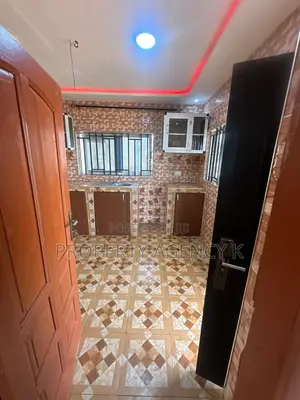 2bdrm Apartment in Kfs, West Hills Mall Area for rent
