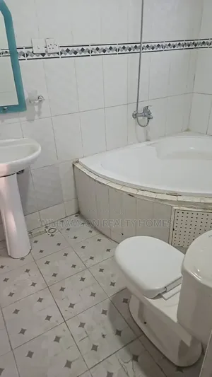 3bdrm House in Spintex Road for rent