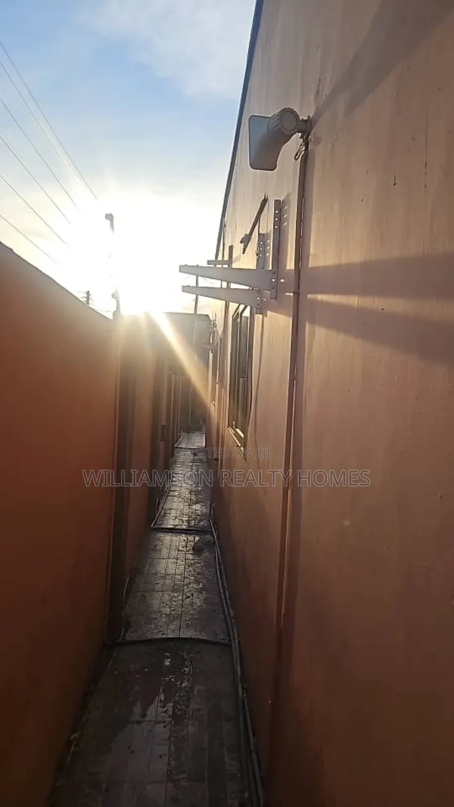3bdrm House in Spintex Road for rent