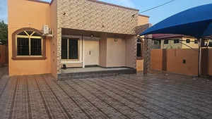 3bdrm House in Spintex Road for rent