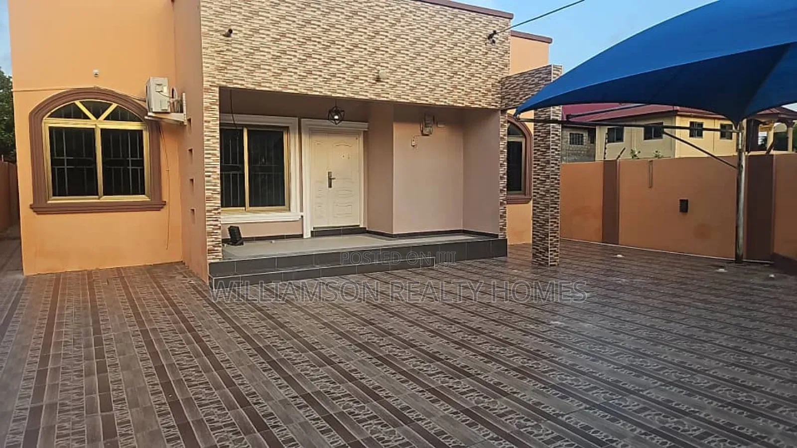 3bdrm House in Spintex Road for rent