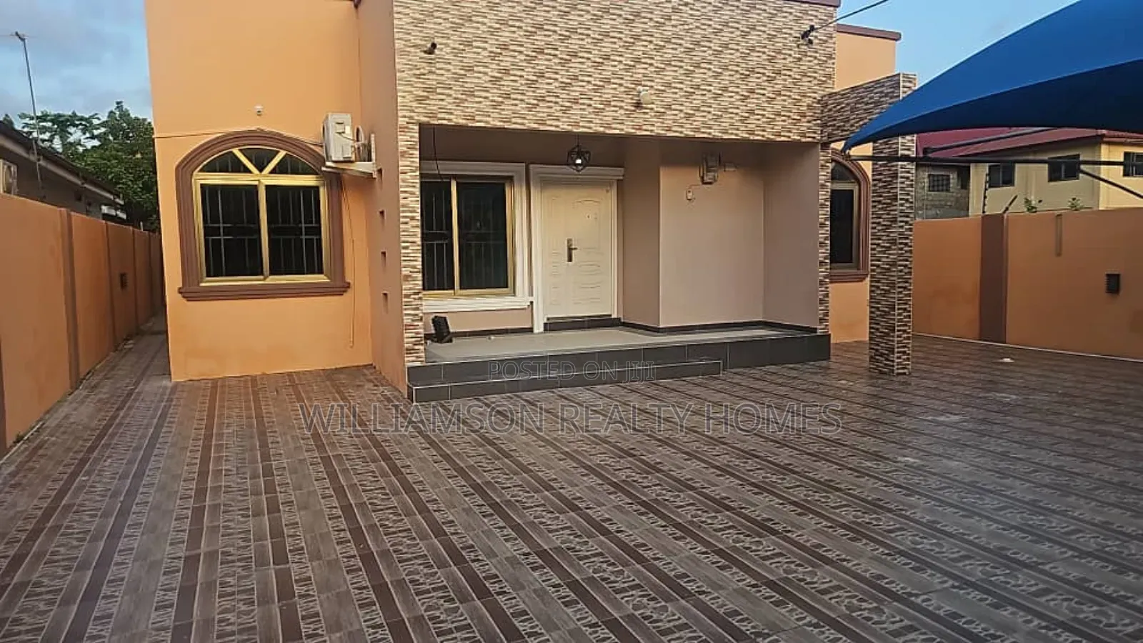 3bdrm House in Spintex Road for rent