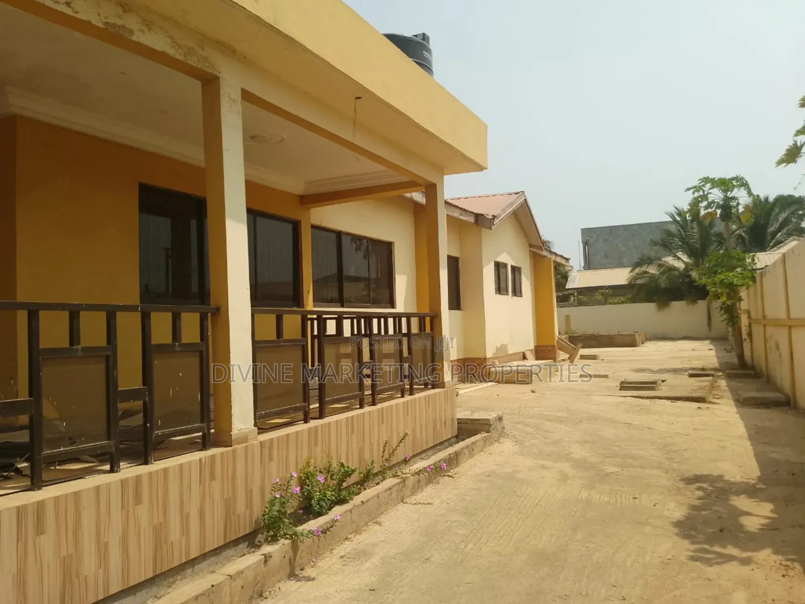 4bdrm House in Kokrobite, Accra Metropolitan for sale