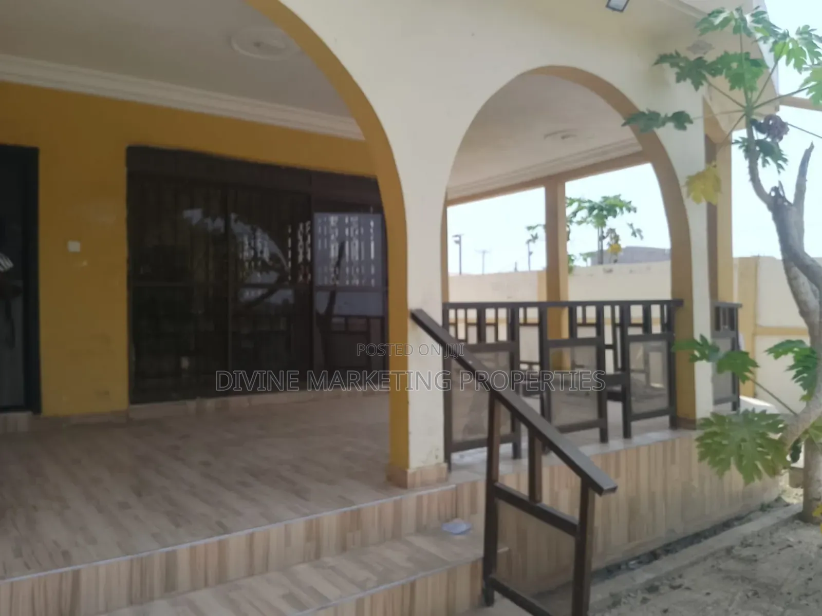 4bdrm House in Kokrobite, Accra Metropolitan for sale
