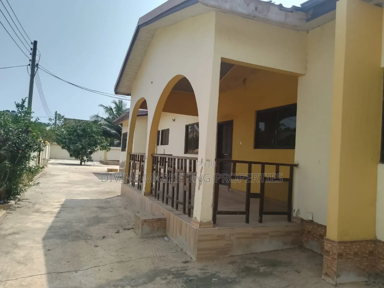 4bdrm House in Kokrobite, Accra Metropolitan for sale