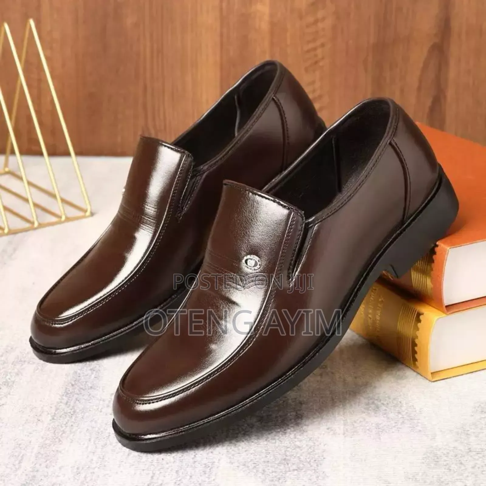 Men Pu Shoe in Box Coffee Colour