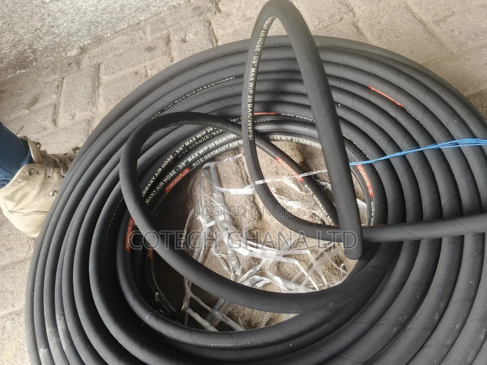 Air Pressure Holes