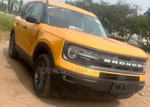 Ford Bronco 2022 Yellow