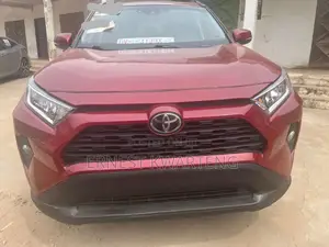 Toyota RAV4 XLE Premium FWD 2023 Red