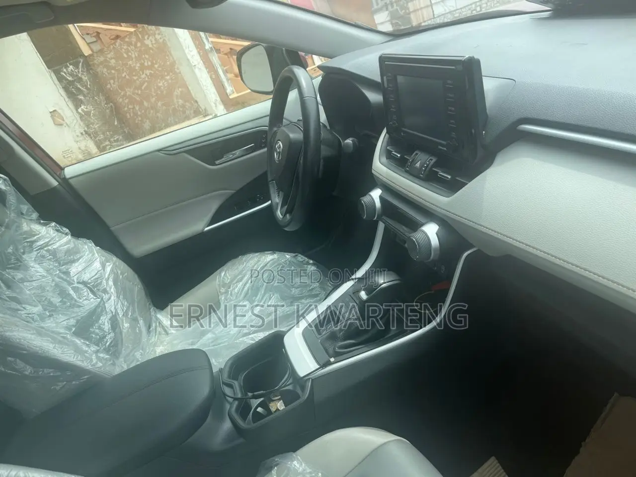 Toyota RAV4 XLE Premium AWD 2023 Red