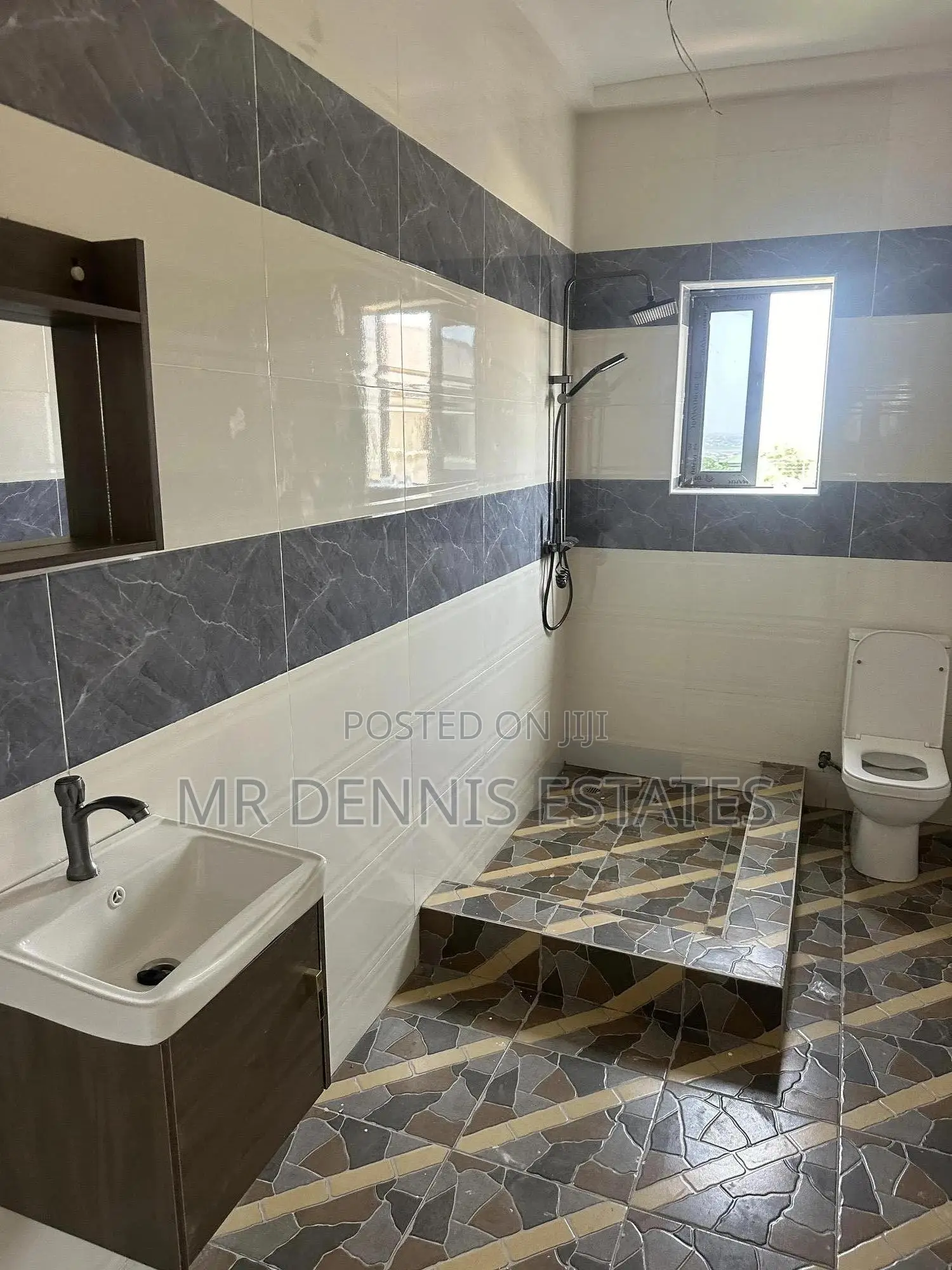 2bdrm Apartment in Mr Dennis Estates, West Hills Mall Area for rent