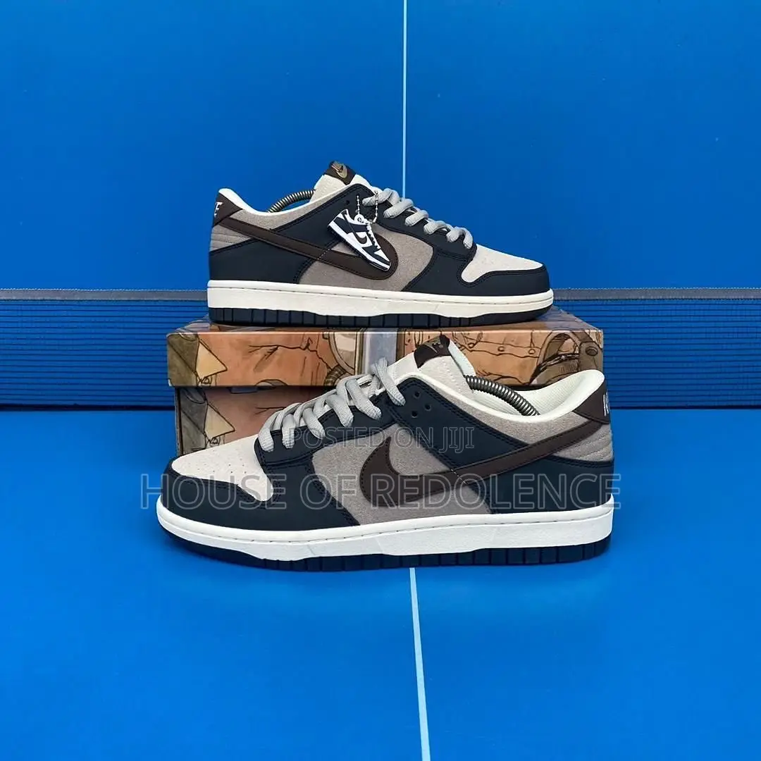 Nike Sb Dunk Low Marine Blue Sneakers