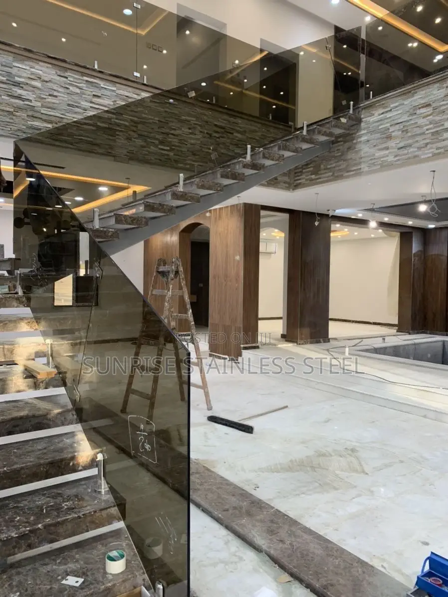 Sunrise Stainless Staircase Frameless Design