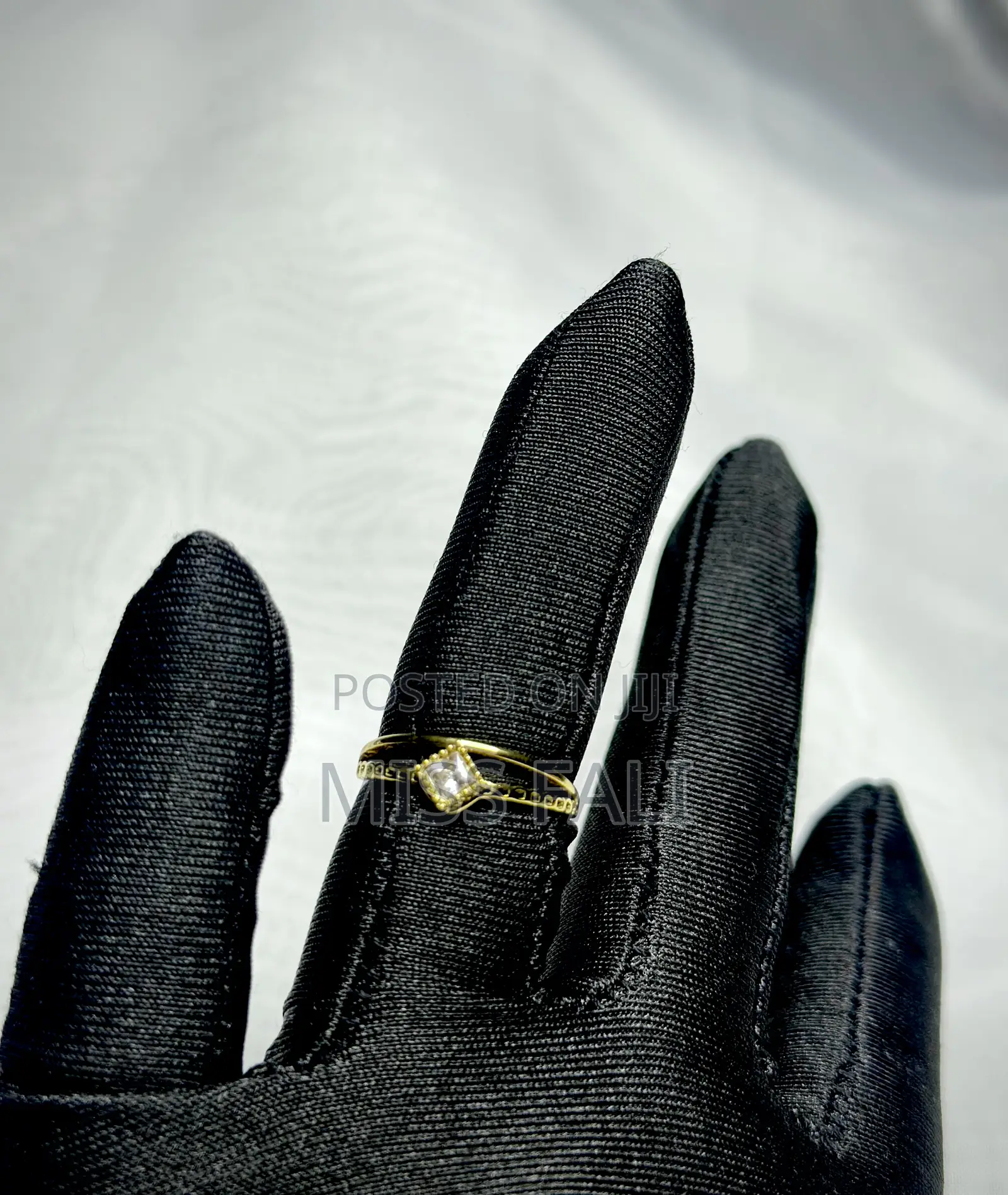 Quiet Promise Ring. Size 7